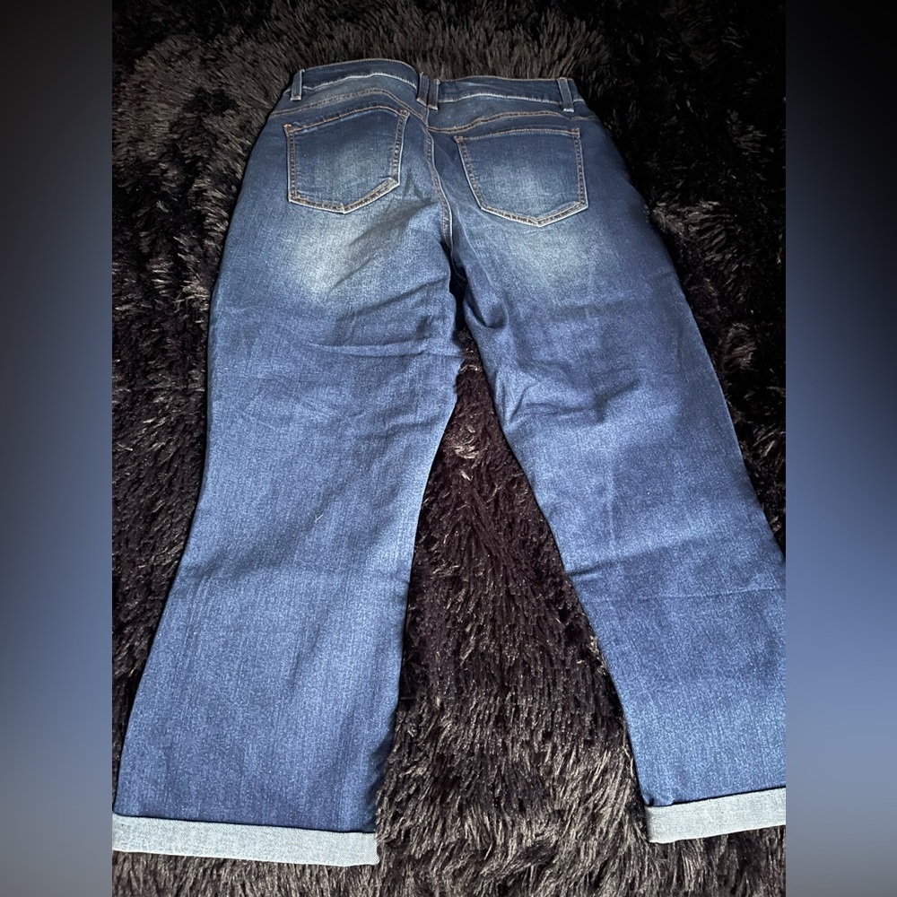 Cropped jeans size 14